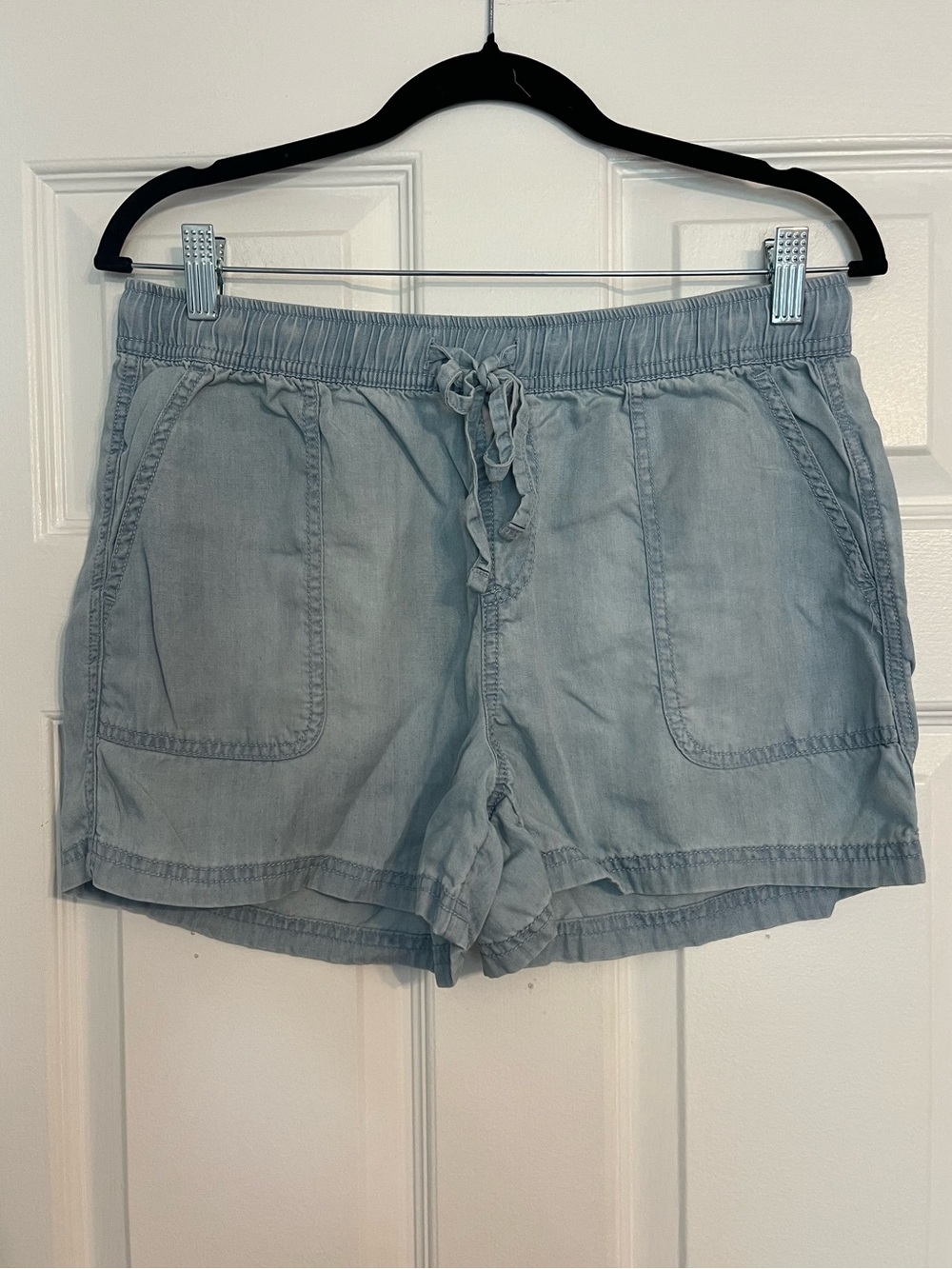 C&C California 100% Lyocell Light Blue Drawstring Denim-Style Shorts